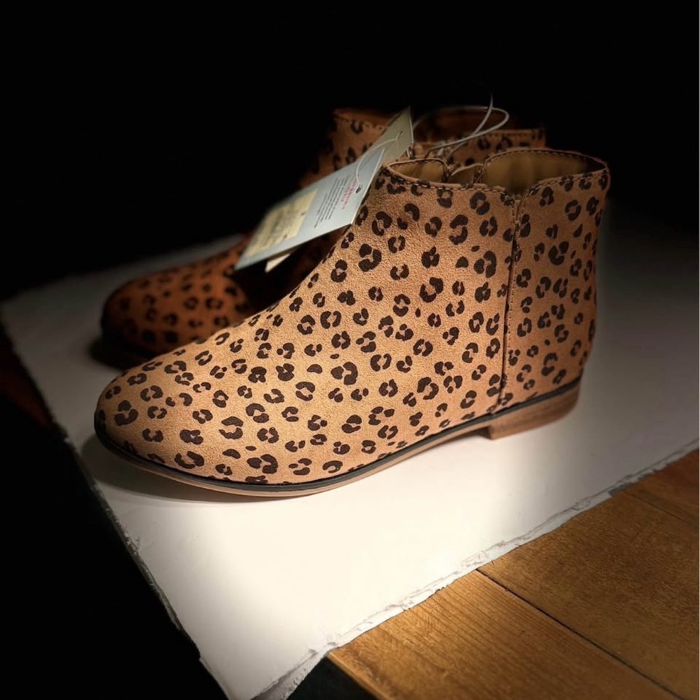 Girls Brand New Leopard Print Ankle Boots